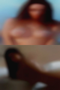 AND naked GIVE FOOT AND BODY woman RUBS.