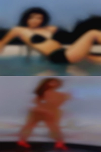 I want single swinging women to play it by ear.